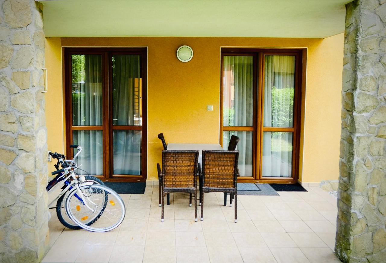 Fortuna Golf Apartman Buk Bagian luar foto